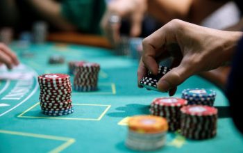 Ten Super Helpful Suggestions To Improve Gambling